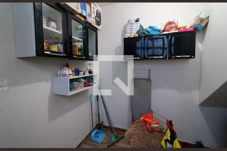 Casa à venda com 374m², 5 quartos e 2 vagasQuarto de Serviço