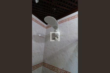 Casa à venda com 374m², 5 quartos e 2 vagasBanheiro social 2