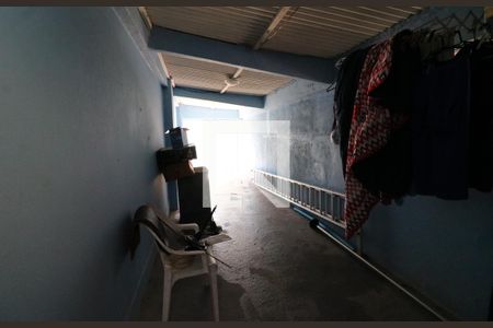 Casa à venda com 374m², 5 quartos e 2 vagasFundos