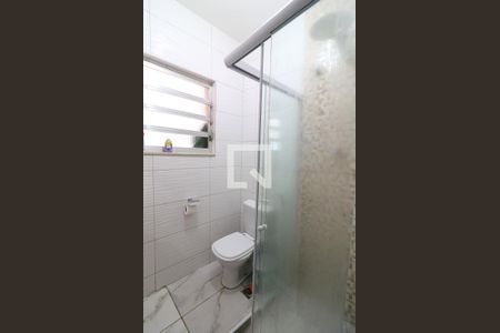 Casa à venda com 374m², 5 quartos e 2 vagasBanheiro social 1