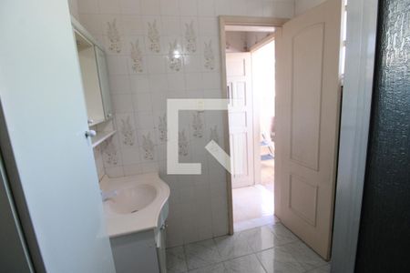 Banheiro de casa para alugar com 2 quartos, 450m² em Quintino Bocaiúva, Rio de Janeiro