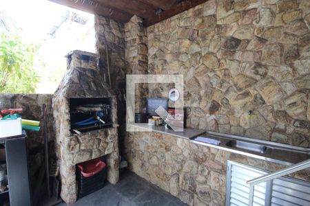 Casa para alugar com 450m², 2 quartos e 1 vagaChurraqueira