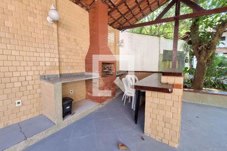 Casa para alugar com 72m², 2 quartos e 1 vagaÁrea comum - Churrasqueira