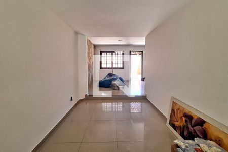 Sala de casa para alugar com 2 quartos, 72m² em Serra Grande, Niterói