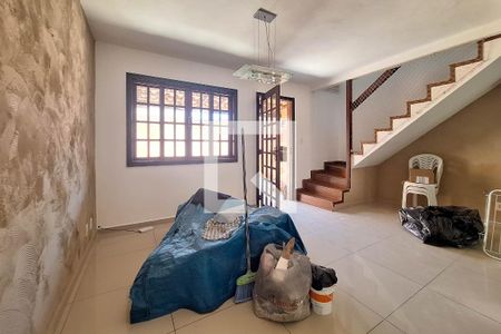 Sala de casa para alugar com 2 quartos, 72m² em Serra Grande, Niterói