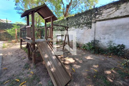 Casa para alugar com 72m², 2 quartos e 1 vagaÁrea comum - Playground
