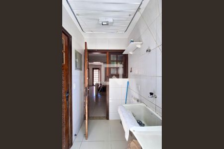 Casa para alugar com 72m², 2 quartos e 1 vagaÁrea de Serviço