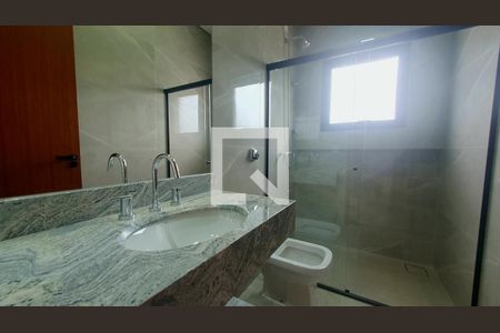 Banheiro 2 de casa de condomínio para alugar com 4 quartos, 245m² em Parque Brasil 500, Paulínia