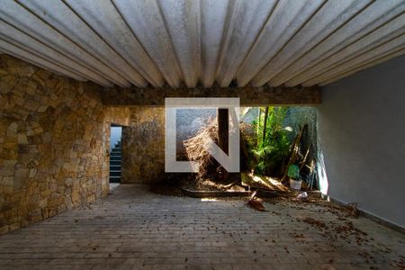 Casa à venda com 224m², 2 quartos e 3 vagasGaragem