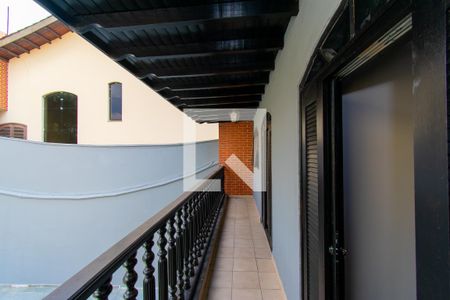 Casa à venda com 224m², 2 quartos e 3 vagasVaranda da suíte 