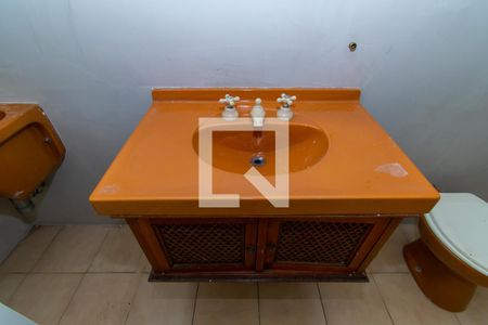 Casa à venda com 224m², 2 quartos e 3 vagasBanheiro da Suíte