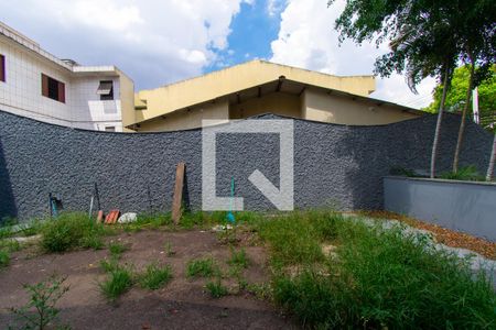 Casa à venda com 224m², 2 quartos e 3 vagasQuintal