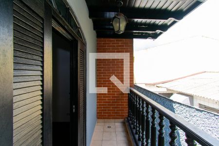 Casa à venda com 224m², 2 quartos e 3 vagasVaranda da suíte 