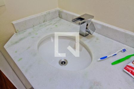 Apartamento à venda com 87m², 2 quartos e 2 vagasBanheiro da Suíte