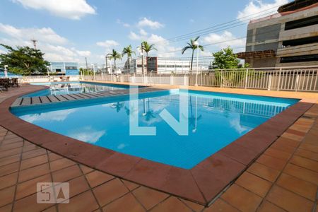 Apartamento à venda com 87m², 2 quartos e 2 vagasÁrea comum - Piscina