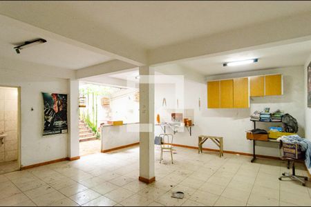 Casa à venda com 450m², 5 quartos e 3 vagasSalão de Festas