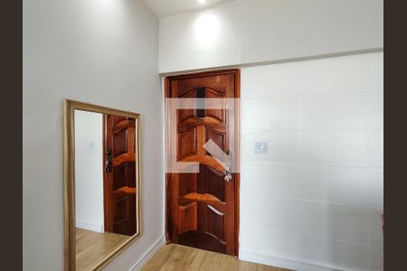 sala  de apartamento à venda com 2 quartos, 70m² em Grajaú, Rio de Janeiro