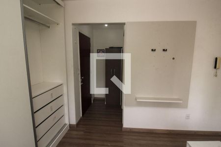 Sala de kitnet/studio para alugar com 1 quarto, 50m² em Menino Deus, Porto Alegre
