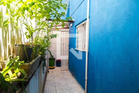 Casa à venda com 250m², 3 quartos e 2 vagasCorredor