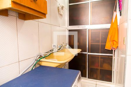 Casa à venda com 250m², 3 quartos e 2 vagasÁrea de Serviço