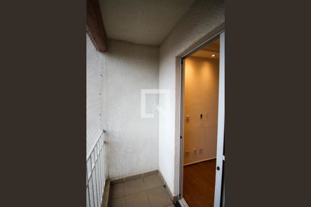 Sala / Varanda de apartamento para alugar com 2 quartos, 50m² em Jardim São Miguel, Ferraz de Vasconcelos