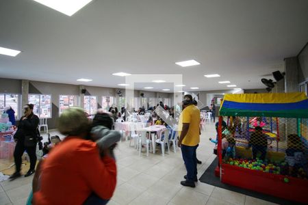 Apartamento para alugar com 50m², 2 quartos e 1 vaga Apartamento para alugar com 50m², 2 quartos e 1 vagaÁrea de Serviço / Salão de Festas