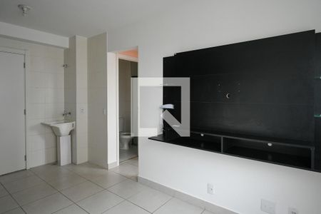 Sala de apartamento para alugar com 2 quartos, 32m² em Parque Fongaro, São Paulo