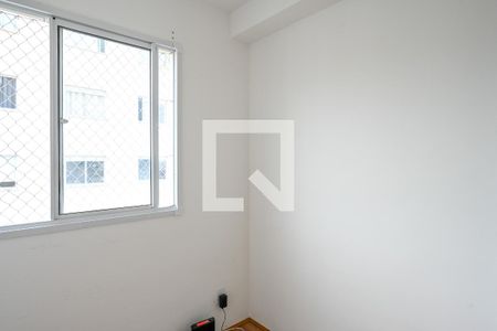 Quarto 1 de apartamento para alugar com 2 quartos, 32m² em Parque Fongaro, São Paulo