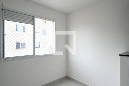 Sala de apartamento para alugar com 2 quartos, 32m² em Parque Fongaro, São Paulo