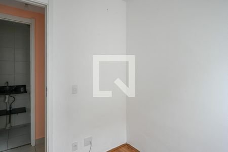 Quarto 1 de apartamento para alugar com 2 quartos, 32m² em Parque Fongaro, São Paulo