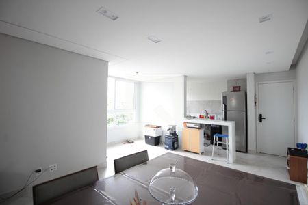Sala e Copa de apartamento à venda com 3 quartos, 75m² em Liberdade, Belo Horizonte