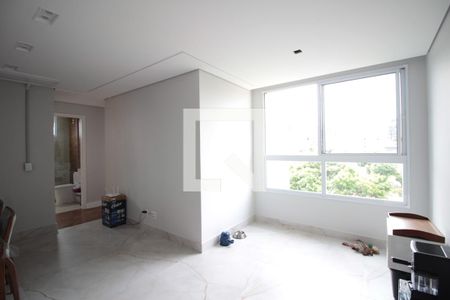 Sala e Copa de apartamento à venda com 3 quartos, 75m² em Liberdade, Belo Horizonte