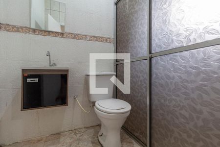 Banheiro Suíte  de casa para alugar com 1 quarto, 80m² em Vila Constança, São Paulo