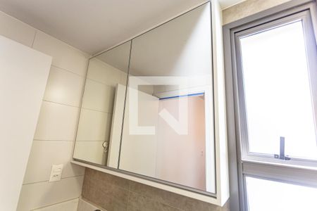 Apartamento para alugar com 70m², 2 quartos e 2 vagas Apartamento para alugar com 70m², 2 quartos e 2 vagasArmário do Banheiro da Suíte 1