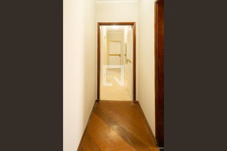 Casa para alugar com 239m², 3 quartos e 4 vagas Casa para alugar com 239m², 3 quartos e 4 vagasAcesso - Quartos