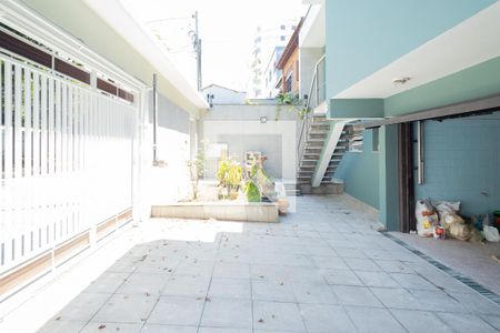 Casa para alugar com 239m², 3 quartos e 4 vagas Casa para alugar com 239m², 3 quartos e 4 vagasGaragem