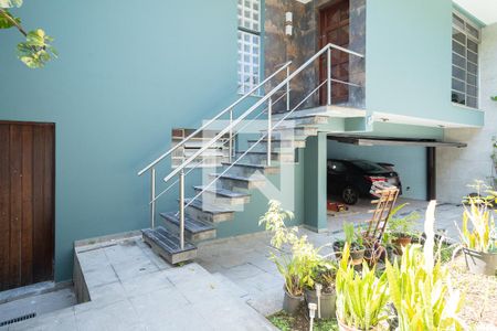 Casa para alugar com 239m², 3 quartos e 4 vagas Casa para alugar com 239m², 3 quartos e 4 vagasGaragem