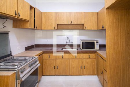 Casa para alugar com 239m², 3 quartos e 4 vagas Casa para alugar com 239m², 3 quartos e 4 vagasCozinha