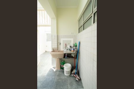 Casa para alugar com 239m², 3 quartos e 4 vagas Casa para alugar com 239m², 3 quartos e 4 vagasÁrea de Serviço 1