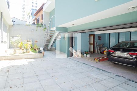 Casa para alugar com 239m², 3 quartos e 4 vagas Casa para alugar com 239m², 3 quartos e 4 vagasGaragem