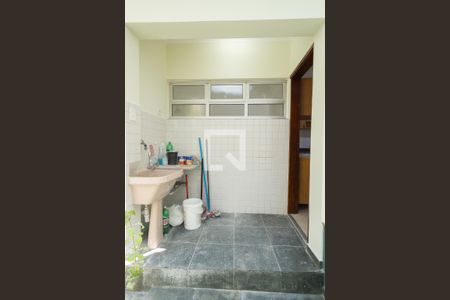 Casa para alugar com 239m², 3 quartos e 4 vagas Casa para alugar com 239m², 3 quartos e 4 vagasÁrea de Serviço 1