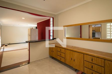 Casa para alugar com 239m², 3 quartos e 4 vagas Casa para alugar com 239m², 3 quartos e 4 vagasCopa