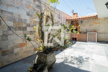 Casa para alugar com 239m², 3 quartos e 4 vagas Casa para alugar com 239m², 3 quartos e 4 vagasÁrea - Churrasqueira