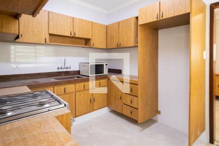 Casa para alugar com 239m², 3 quartos e 4 vagas Casa para alugar com 239m², 3 quartos e 4 vagasCozinha