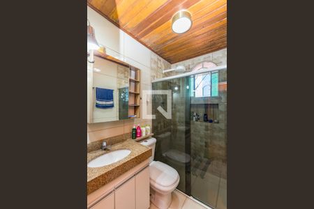 Casa à venda com 252m², 5 quartos e 2 vagas Casa à venda com 252m², 5 quartos e 2 vagasBanheiro Social 1