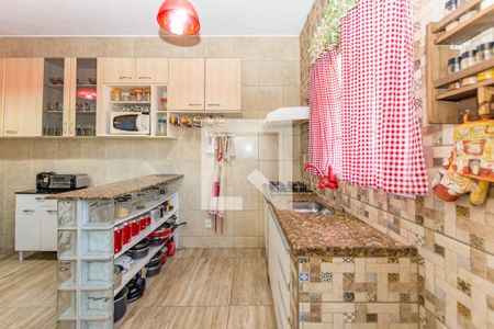 Casa à venda com 252m², 5 quartos e 2 vagas Casa à venda com 252m², 5 quartos e 2 vagasCozinha 1