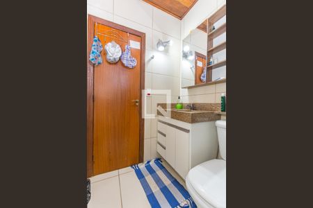 Casa à venda com 252m², 5 quartos e 2 vagas Casa à venda com 252m², 5 quartos e 2 vagasBanheiro Social 1