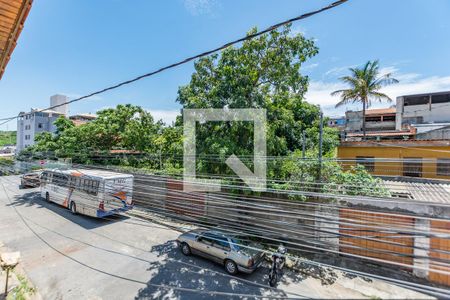 Casa à venda com 252m², 5 quartos e 2 vagas Casa à venda com 252m², 5 quartos e 2 vagasVaranda