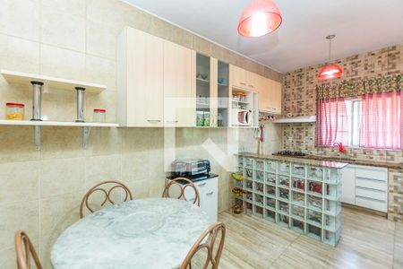 Casa à venda com 252m², 5 quartos e 2 vagas Casa à venda com 252m², 5 quartos e 2 vagasCopa