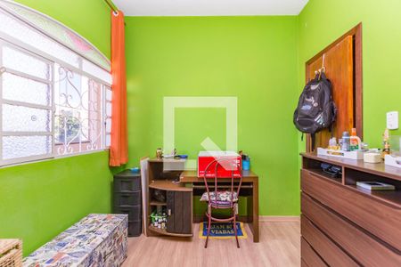 Casa à venda com 252m², 5 quartos e 2 vagas Casa à venda com 252m², 5 quartos e 2 vagasQuarto 4